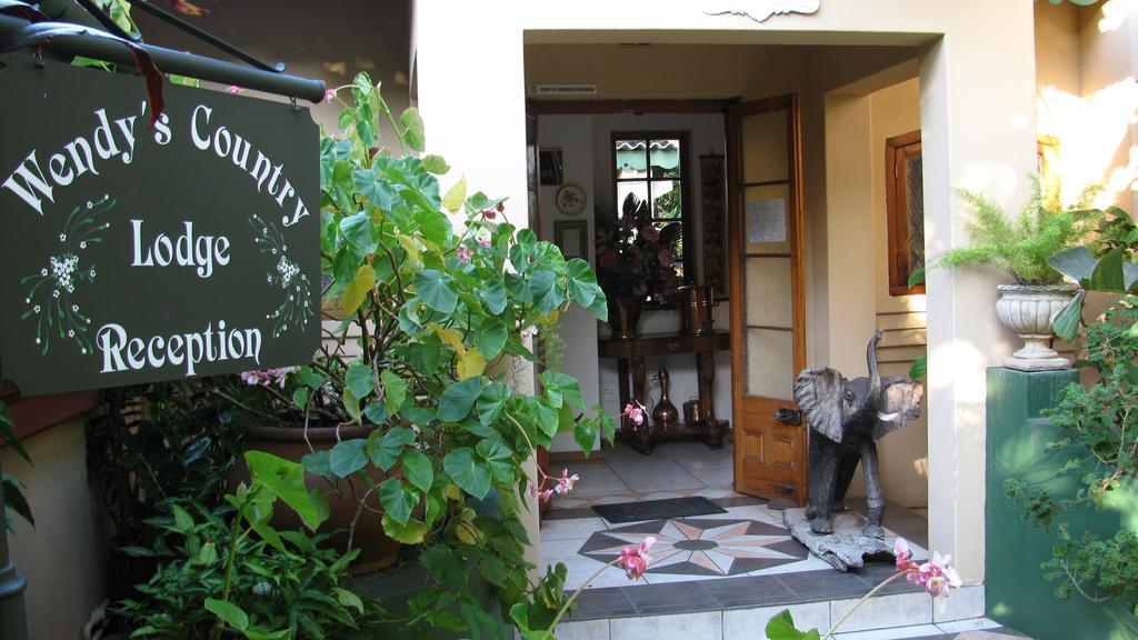 Wendy'S Country Lodge Mtubatuba Exterior photo